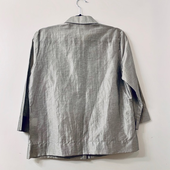 NWT silver linen Arden B shirt - Picture 2 of 3